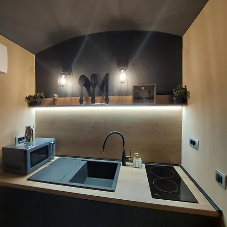 Home In Black, Designer Decorated Zagreb Exterior photo