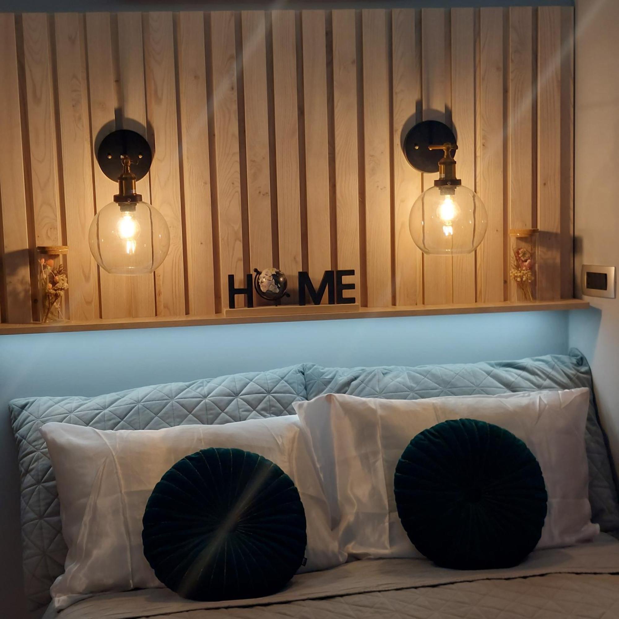 Apartment In Black, Designer Decorated *